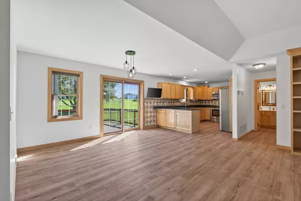 Cokato, MN 55321,325 Trailstone DR SW