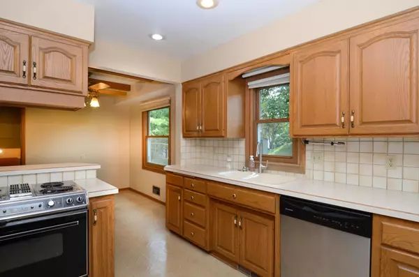 New Brighton, MN 55112,1651 Sioux BLVD