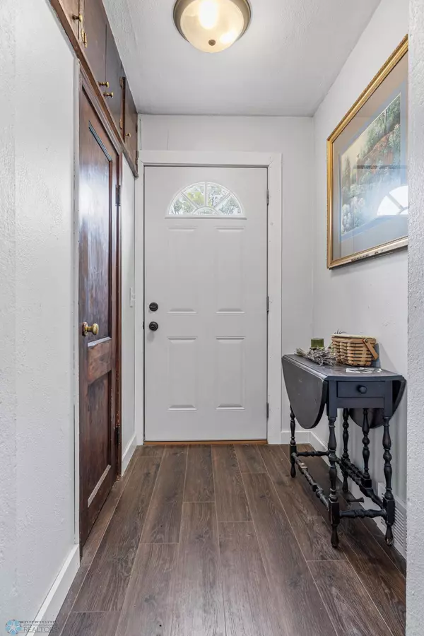 Moorhead, MN 56560,221 15th ST N