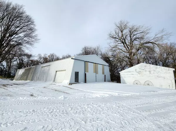 Olivia, MN 56277,33796 County Road 11