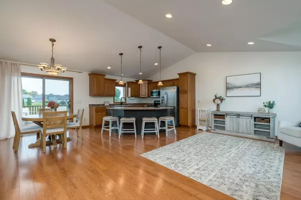 Mankato, MN 56001,320 Grovebrook CT
