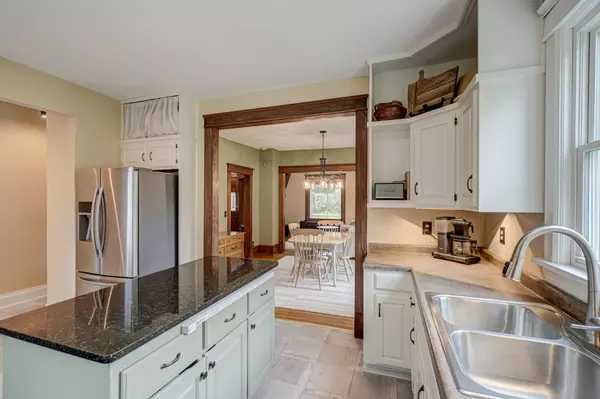 Hudson, WI 54016,715 4th ST