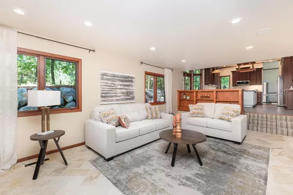 Lakeville, MN 55044,17128 Jonquil AVE