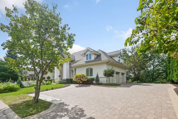 Edina, MN 55439,6314 Mcintyre PT