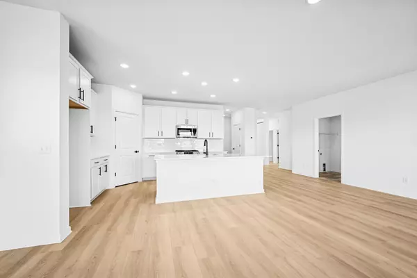 Shakopee, MN 55379,2995 Trinity DR