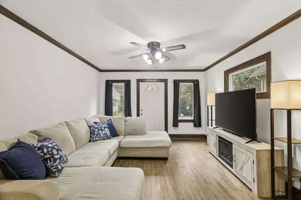 Saint Paul, MN 55106,1125 6th ST E