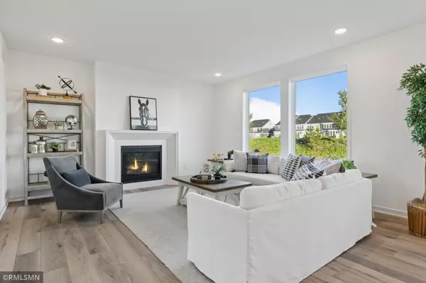 Woodbury, MN 55129,5014 Airlake Draw