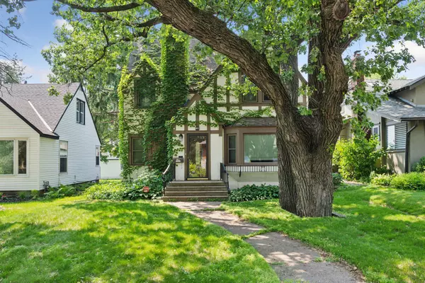 4832 Bloomington AVE, Minneapolis, MN 55417