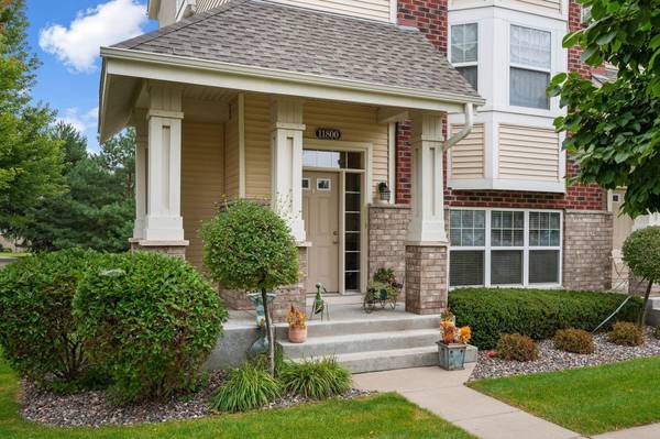 11800 Emery Village DR N, Champlin, MN 55316