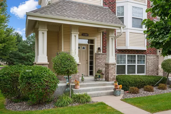 11800 Emery Village DR N, Champlin, MN 55316