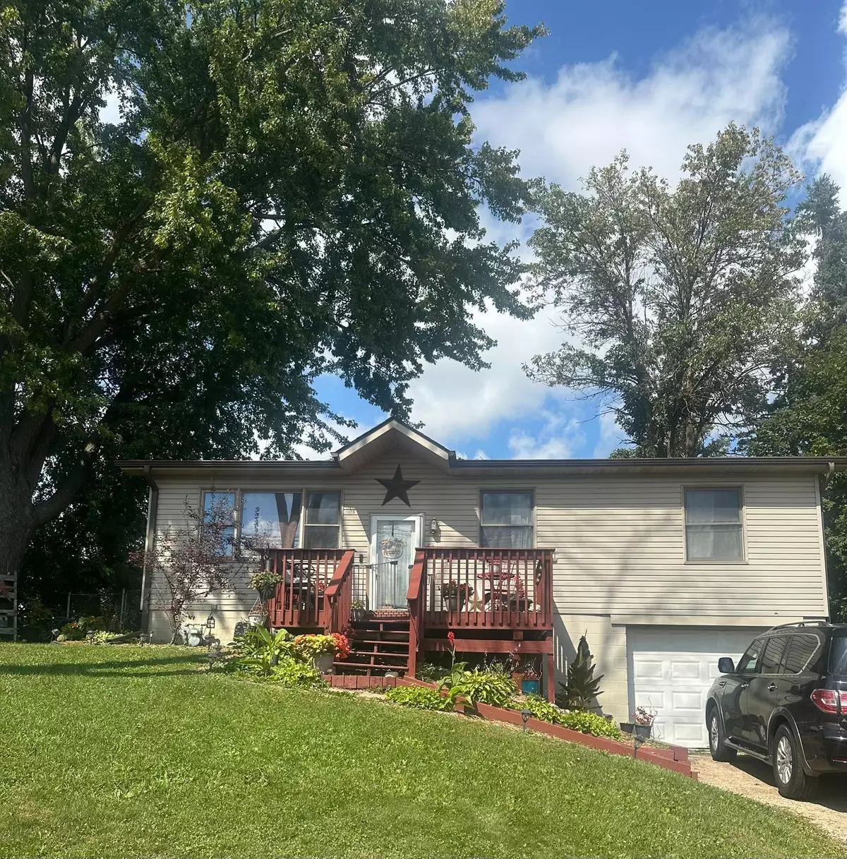 Owatonna, MN 55060,640 Lemond RD