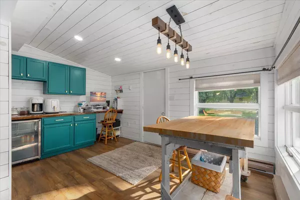 Turtle Lake, WI 54889,124 Pine ST N