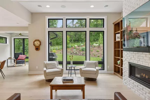Eden Prairie, MN 55347,16798 Stirrup LN