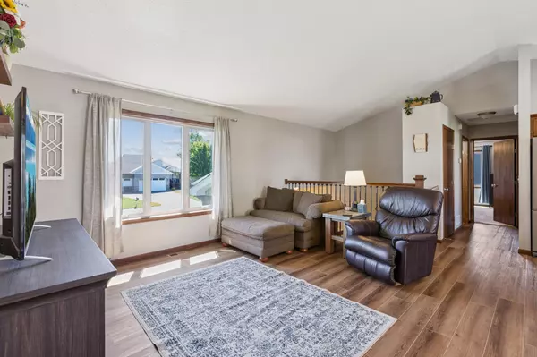 Delano, MN 55328,271 Greenway DR