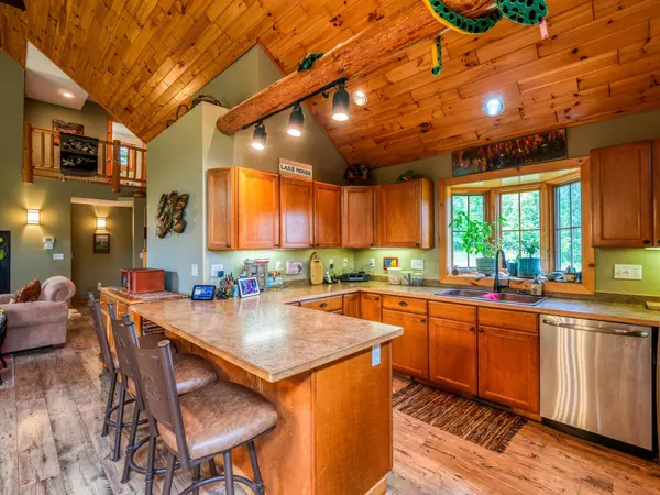 Ten Lake Twp, MN 56601,454 Wagon Wheel DR SE #9