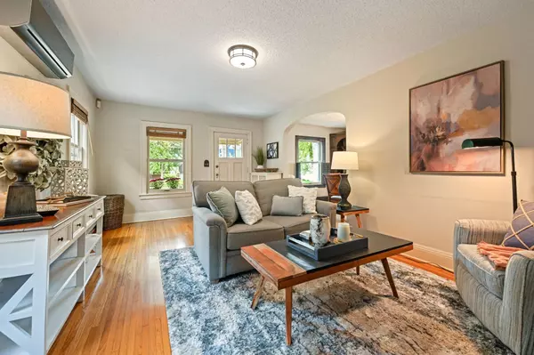 Minneapolis, MN 55419,5049 Penn AVE S