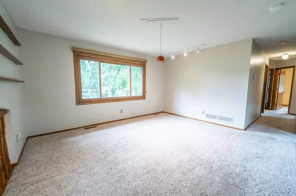 Plymouth, MN 55442,12405 52nd AVE N