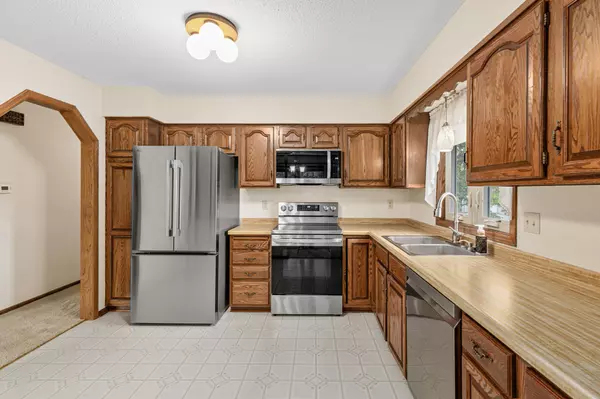 Eagan, MN 55122,4629 Kingsbury DR