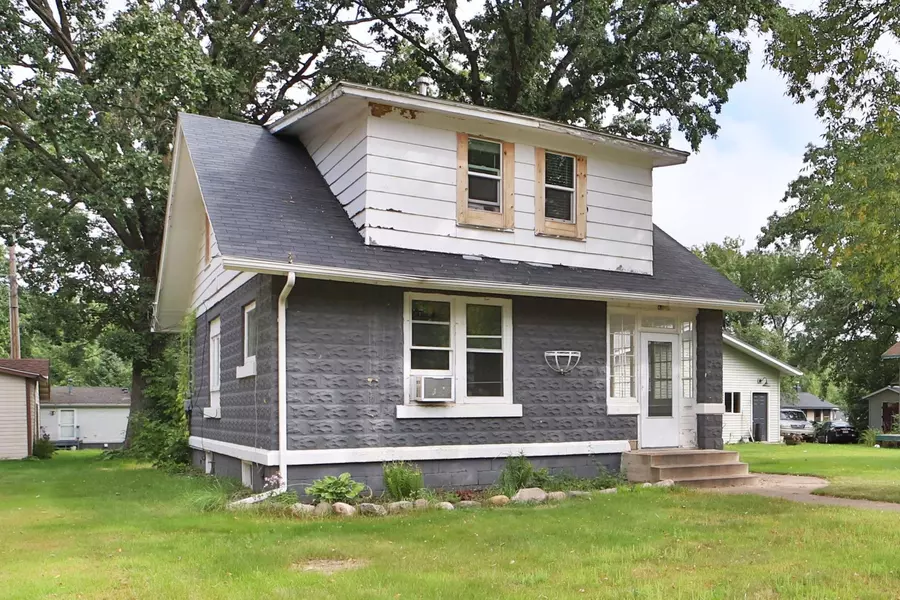 415 1st ST SW, Crosby, MN 56441