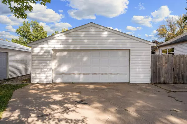 Lyle, MN 55953,200 Locust ST