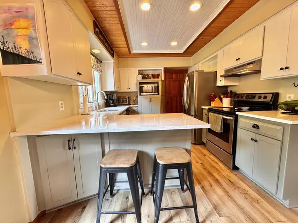 Marshall, MN 56258,404 Deschepper ST
