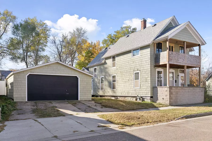 108 Sims AVE, Saint Paul, MN 55117