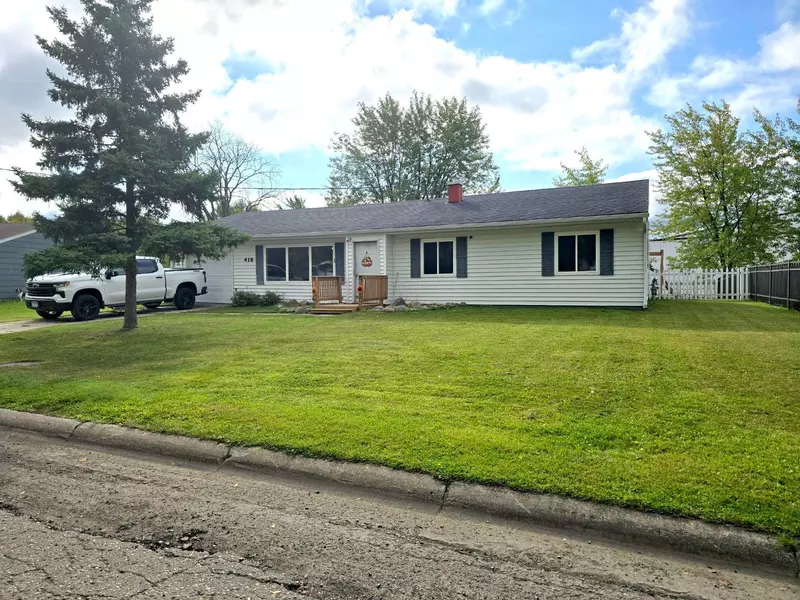 418 E Hamilton AVE, Baudette, MN 56623