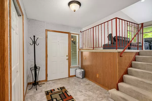 Burnsville, MN 55337,13313 Lakeview DR