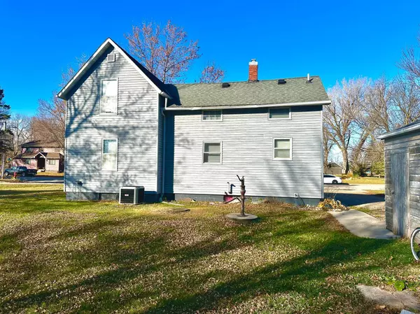 Bigelow, MN 56117,2716 Canterbury DR