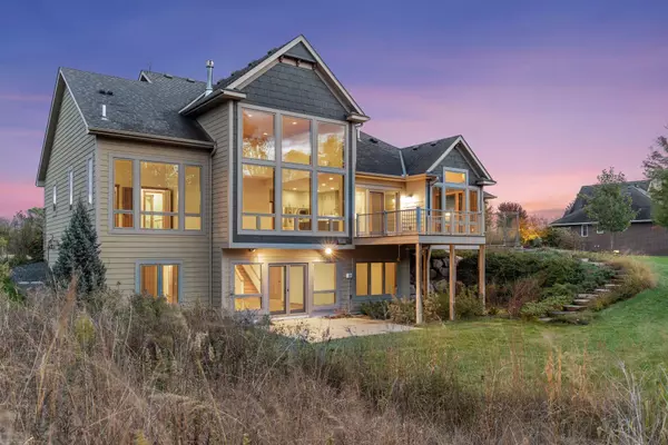 Carver, MN 55315,16750 Crosby LN