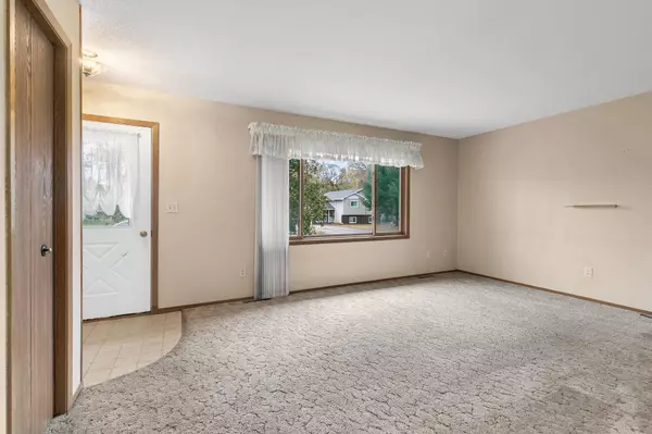 Little Falls, MN 56345,1005 4th AVE NE