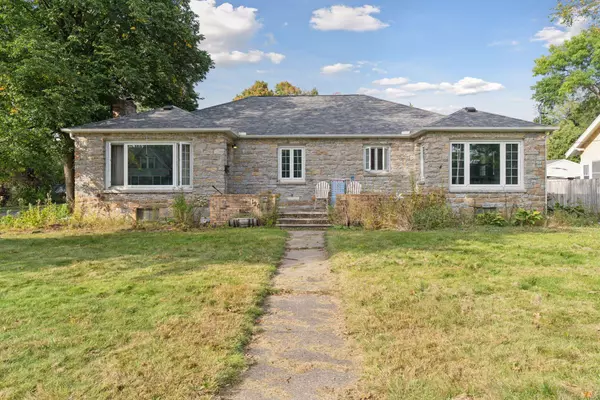 1905 Birch Lake AVE, White Bear Lake, MN 55110