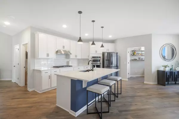 Woodbury, MN 55129,11365 Crestbury CIR