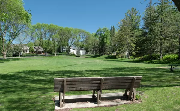 Wayzata, MN 55391,148X Ridgeview LN