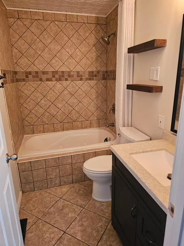 Alexandria, MN 56308,3208 N Nokomis NE