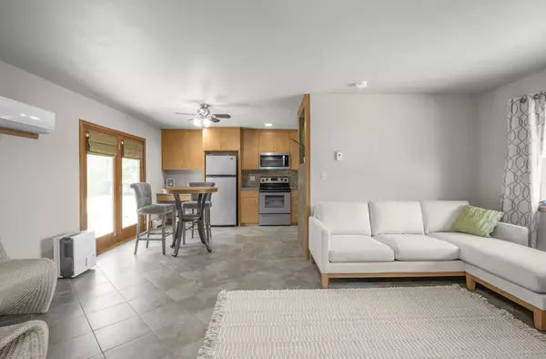 Plymouth, MN 55447,1300 Harbor LN N