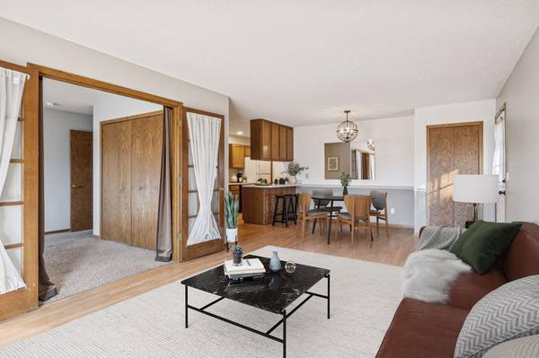 14230 44th PL N #2, Plymouth, MN 55446