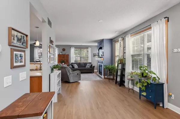 Rosemount, MN 55068,14307 Banyan LN