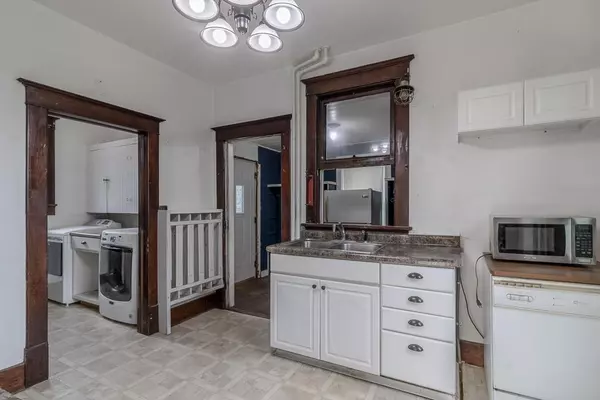 Le Center, MN 56057,260 S Park AVE