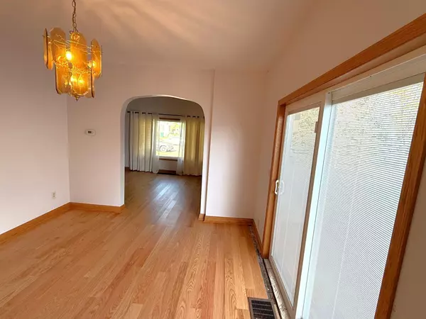 Aitkin, MN 56431,319 4th ST NW