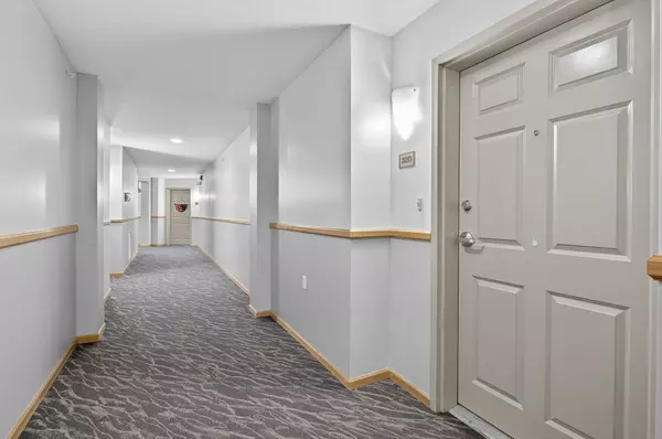 Saint Louis Park, MN 55416,3600 Wooddale AVE S #320