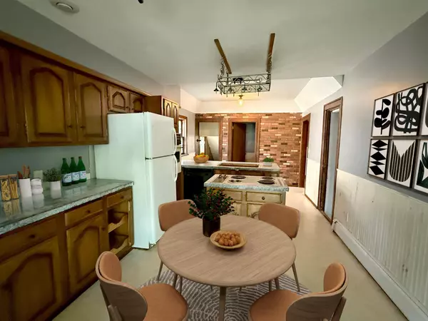 Albert Lea, MN 56007,115 N 2nd AVE