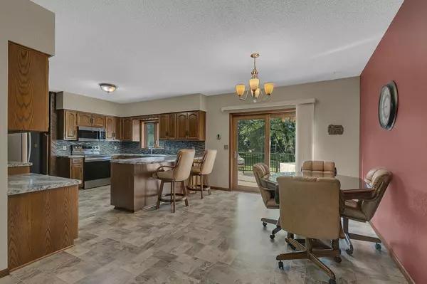 Sartell, MN 56377,728 2 1/2 ST N