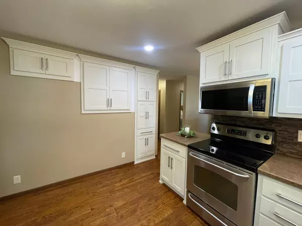 Worthington, MN 56187,707 James BLVD