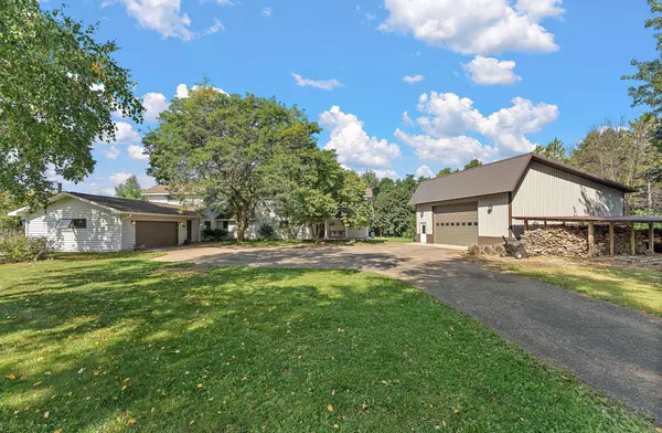 679 Deerwood DR, Hudson, WI 54016