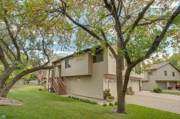 Fargo, ND 58103,56 Fremont DR S
