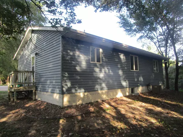 Ortonville, MN 56278,895 Main ST