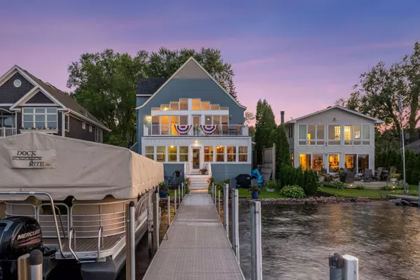 Minnetonka, MN 55391,2819 Mckenzie Point RD