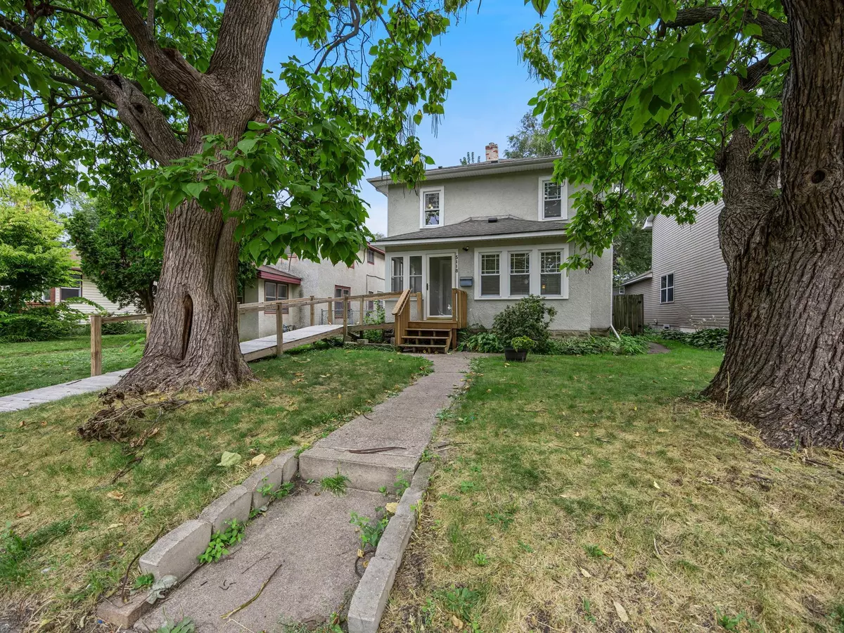Minneapolis, MN 55430,5118 James AVE N