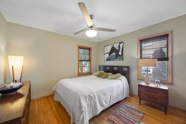 Minneapolis, MN 55409,4335 Blaisdell AVE